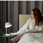 Đèn ngủ để bàn kiêm sạc không dây Yeelight Bedside Lamp STARIA PRO - Ảnh 4